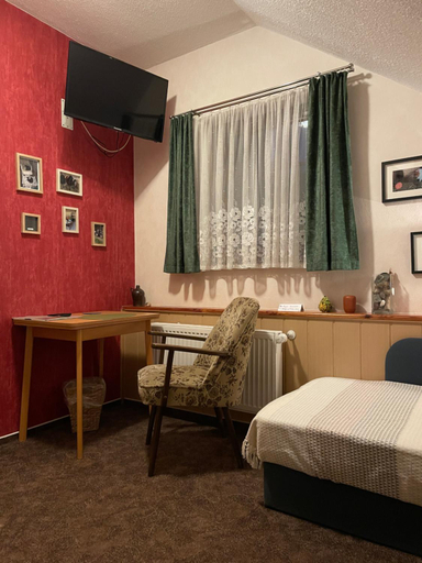 Bedroom 19