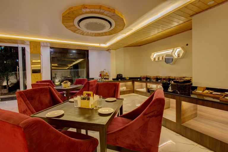 Food & Drinks 5, WoodRock Hotel Manali, Kullu