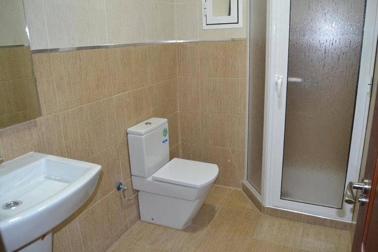 Bathroom 2, Hotel Beautiful, Nador