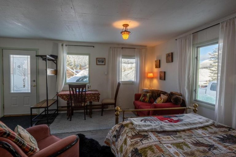Others 2, Meadow Suites in Wells, Cariboo