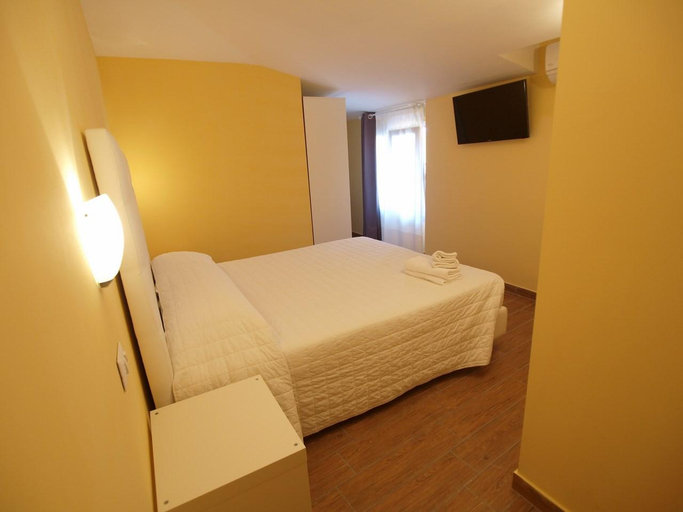 Bedroom 6