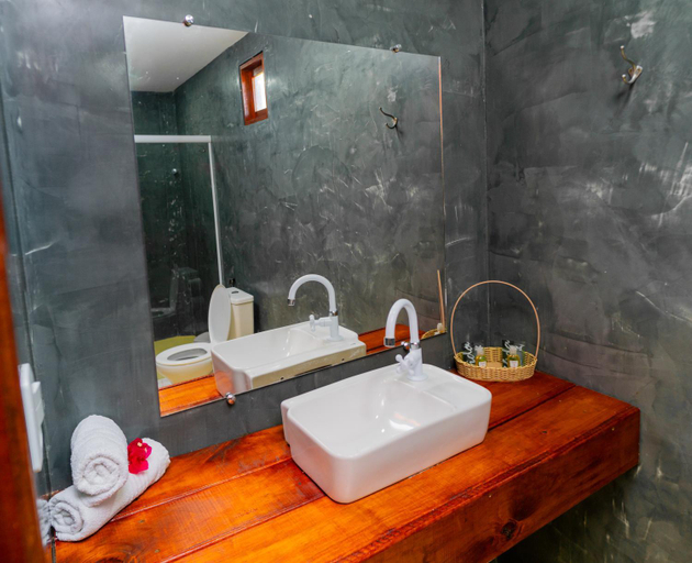 Bathroom 5