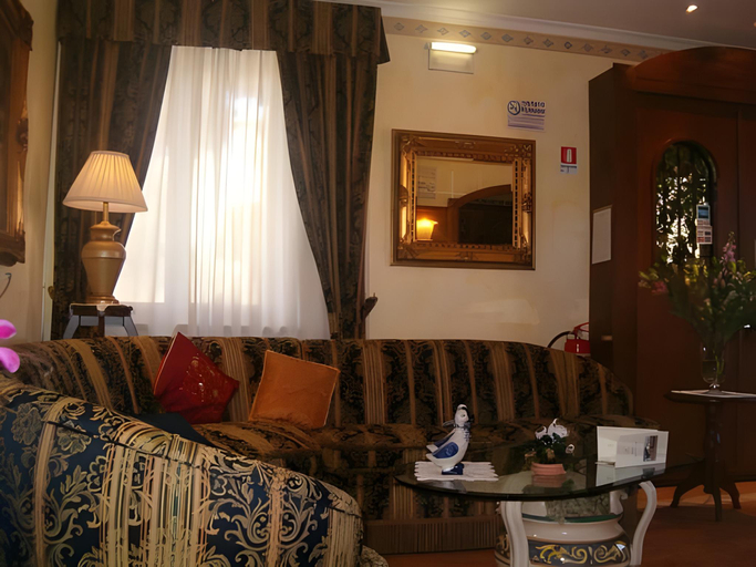 Public Area 2, Hotel Squarciarelli, Rome