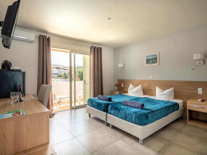 Bedroom 2, Ferienhotel Maristella, Haute-Corse