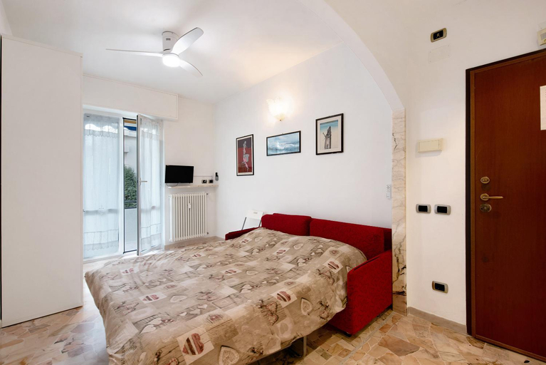 Bedroom 2, Le Vele, Savona