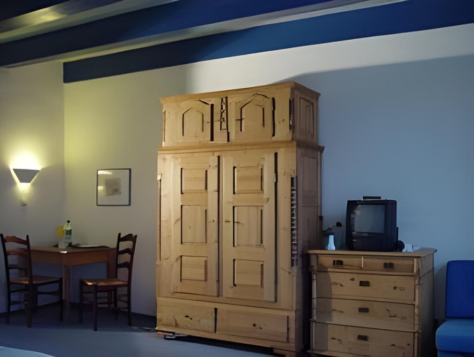 Bedroom 4, Hohes Haus, Aurich