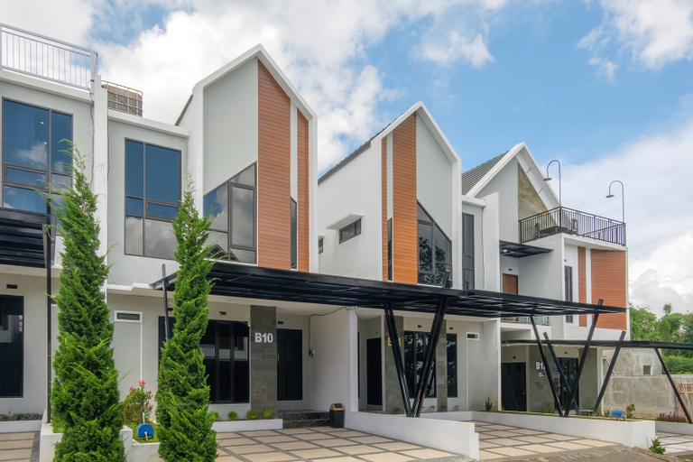 TwoSpaces Living at BSB Villa Maharaja, Malang, Malang