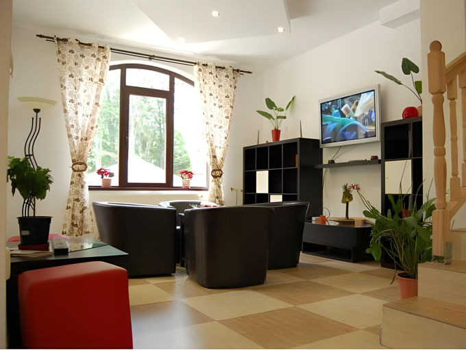 Public Area 2, Pensiunea Clasic, Busteni