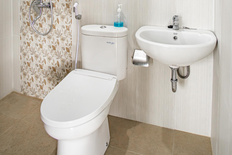 Bathroom 19
