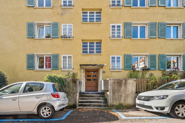 Homey Comfort in Oerlikon, Zürich
