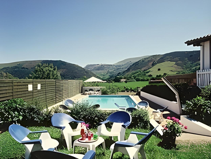 Sport & Beauty 5, Hotel Restaurant du Fronton - Maison Bonnet, Pyrénées-Atlantiques