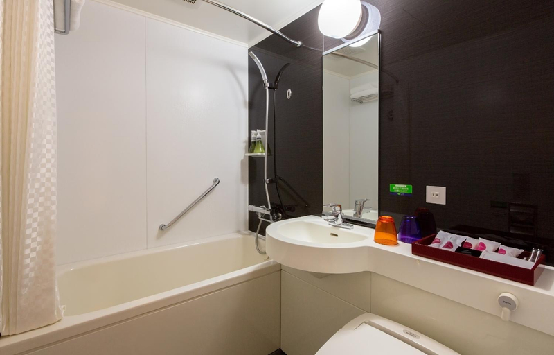 Bathroom 20