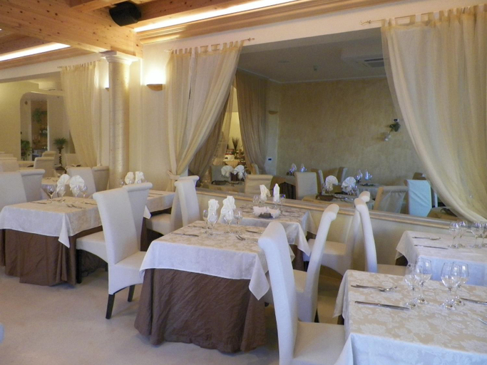 Food & Drinks 5, Hotel Azzurra, Ferrara