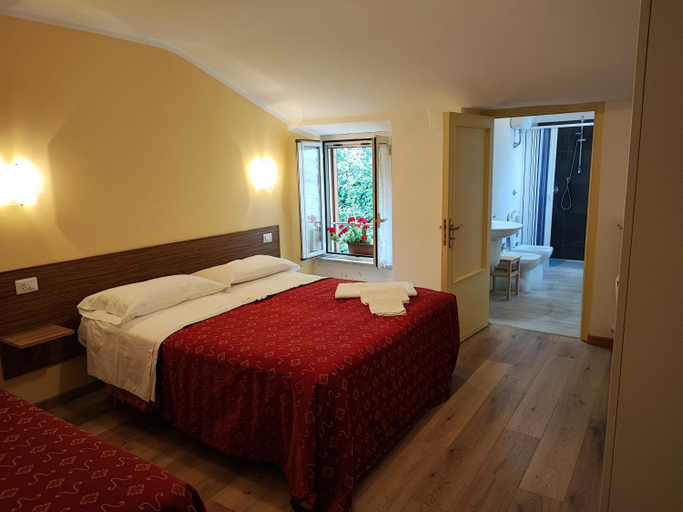 Bedroom 2, Amoroso's house, affittacamere, Pescara