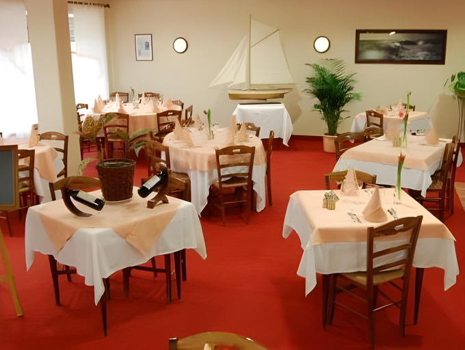 Food & Drinks 3, Hotel les Alignements, Morbihan