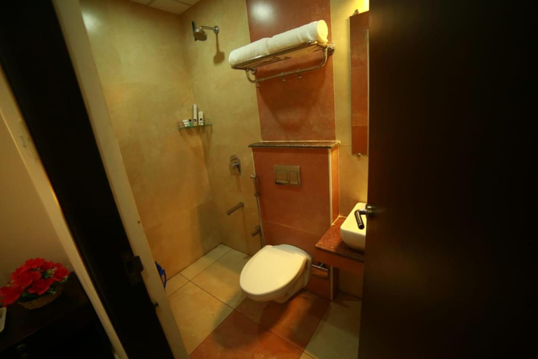 Bathroom 5, SAPPHIRE INN, Puducherry