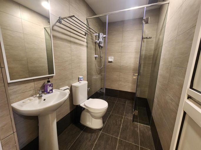 Bathroom 3, Fathers Guesthouse Age 7 years old and above only, Cameron Highlands