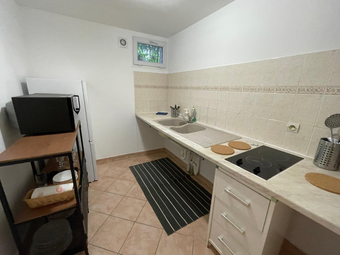 Kitchen, Green Nest - Metro line 7, Seine-Saint-Denis