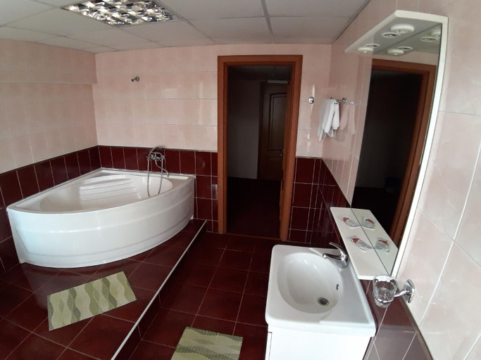 Bathroom 3, Hotel Turist, Chisinau