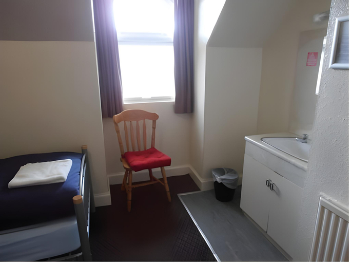 Bathroom 3, Rowardennan Youth Hostel, Stirling