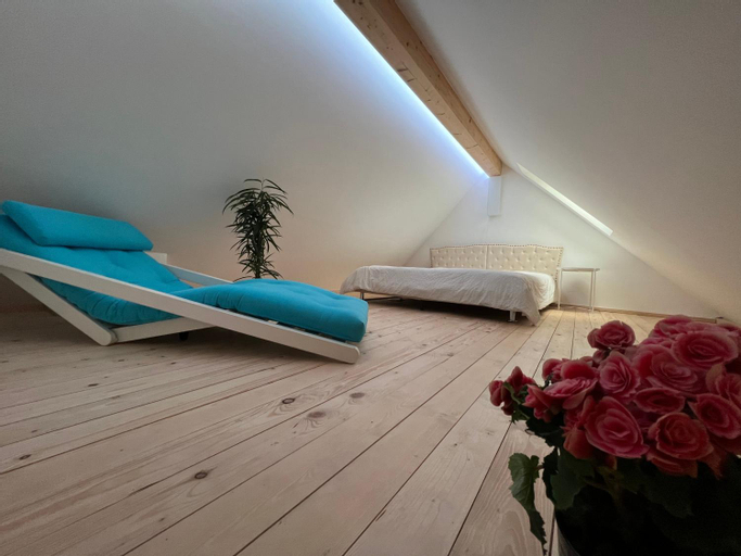 Bedroom 13
