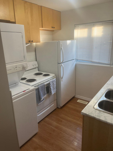 Others 4, 2plex, Choose, 1of 2 entire units apparts, Hamilton