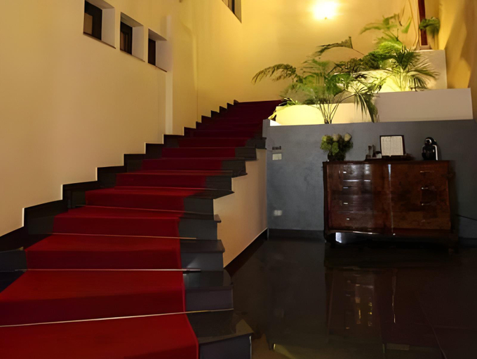 Others 3, Residence San Martino, Messina