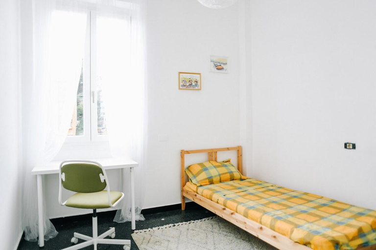 Bedroom 1, Stylish house in the heart of Genoa, Genova