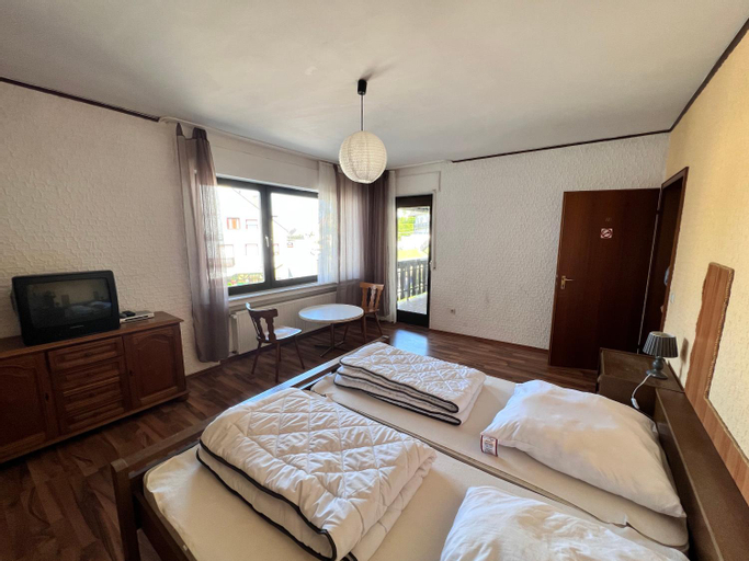 Bedroom 18