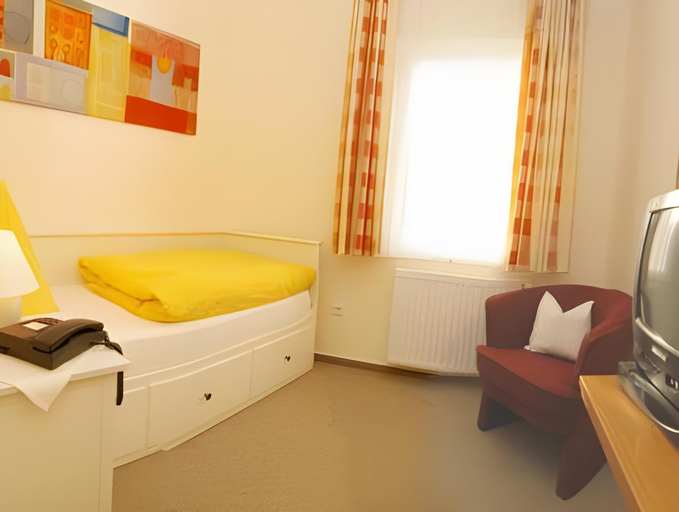 Bedroom 3, Sprenz, Oldenburg