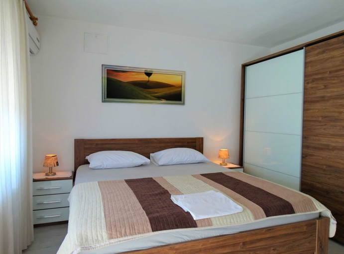 Bedroom 3, Crikvenica Tranquil and Stylish Apartments With Sea View, Crikvenica