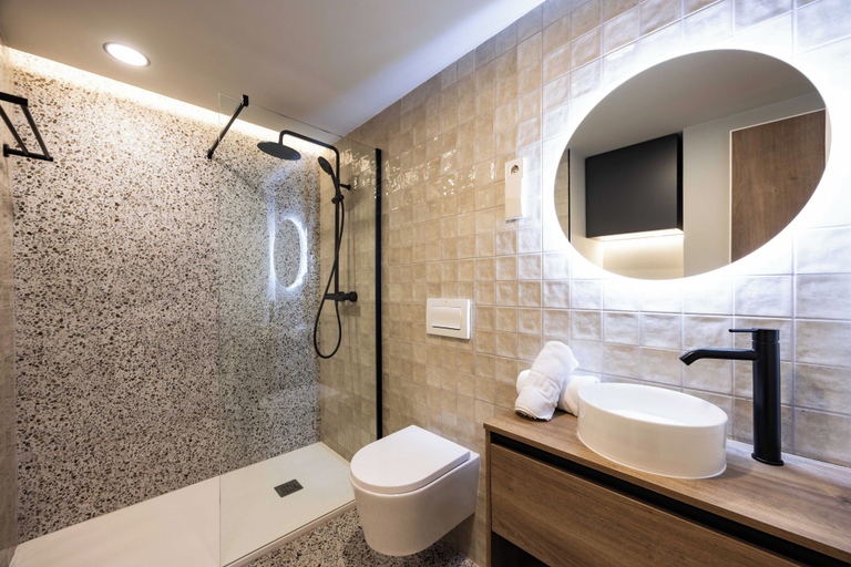 Bathroom, Apartamento Turístico Royal, Murcia