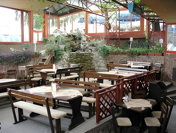 Food & Drinks 3, Ambaritsa Hotel, Gorna Orhyahovitsa