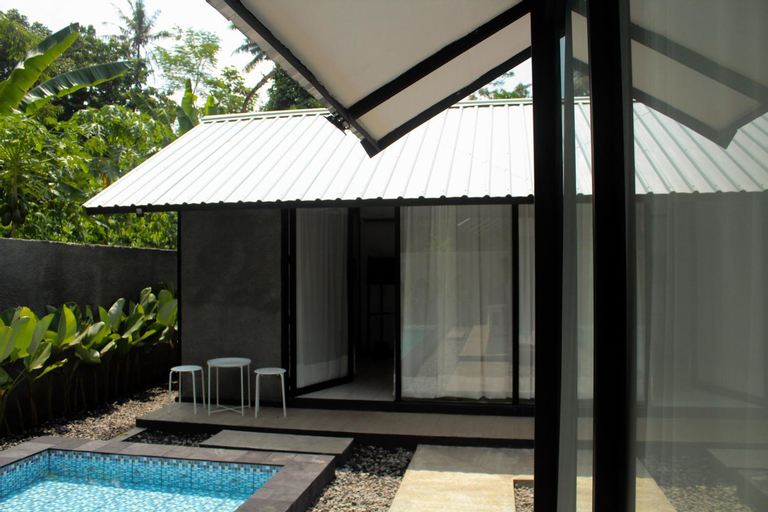 Swimming Pool 7