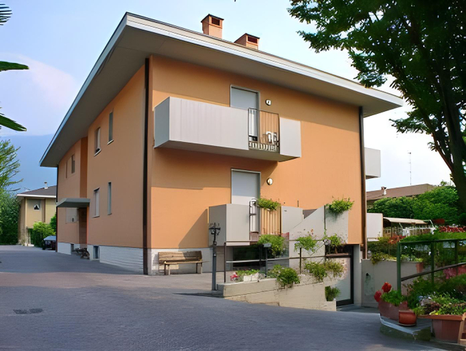 Others 4, Residence Franca B&B, Trento