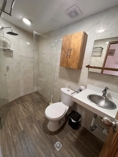 Bathroom 4, Nuevo Conquistador Apartments By Bienesweb PRM, Cartagena de Indias