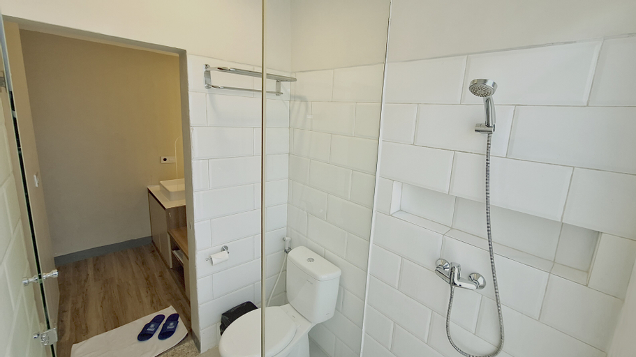 Bathroom 3