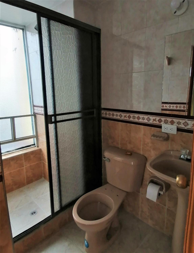Bathroom 2, GRAN EMPERADOR, Fusagasugá