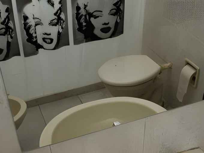Bathroom 5, Destino26 Hostel, Montevideo