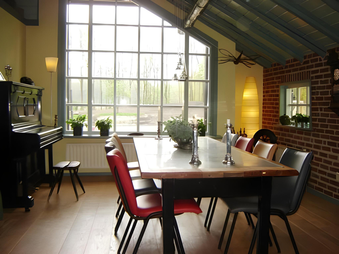 Food & Drinks 2, Bed en Breakfast De Boksloot, Ooststellingwerf