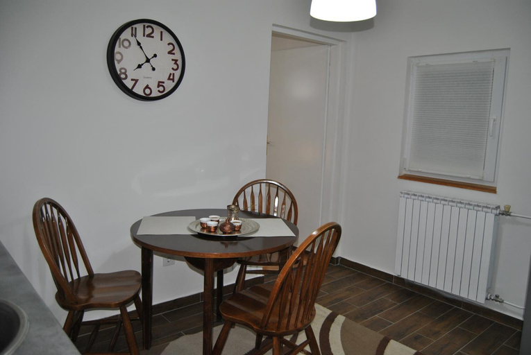 Dining Room 8