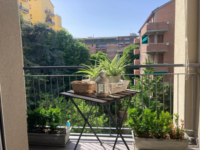 Others 3, B&B Gardenia, Modena