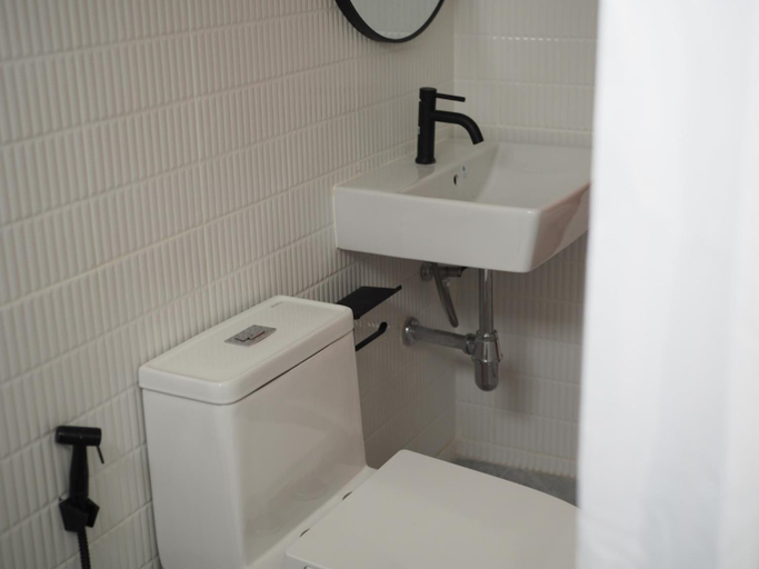 Bathroom 5