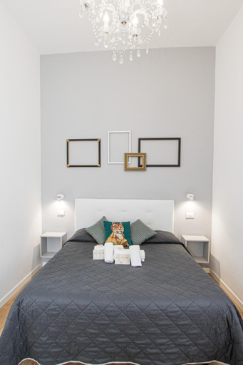 Others 5, Room 23, Rome