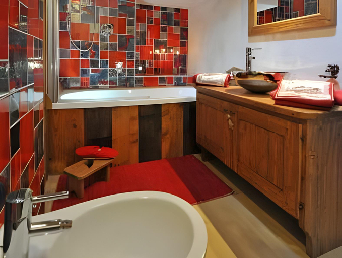 Bathroom 3, Affittacamere Petit Coeur, Aosta