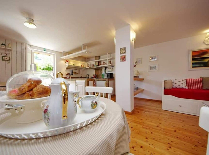 Food & Drinks 4, Blissful Bay Apartments Vrboska, Jelsa