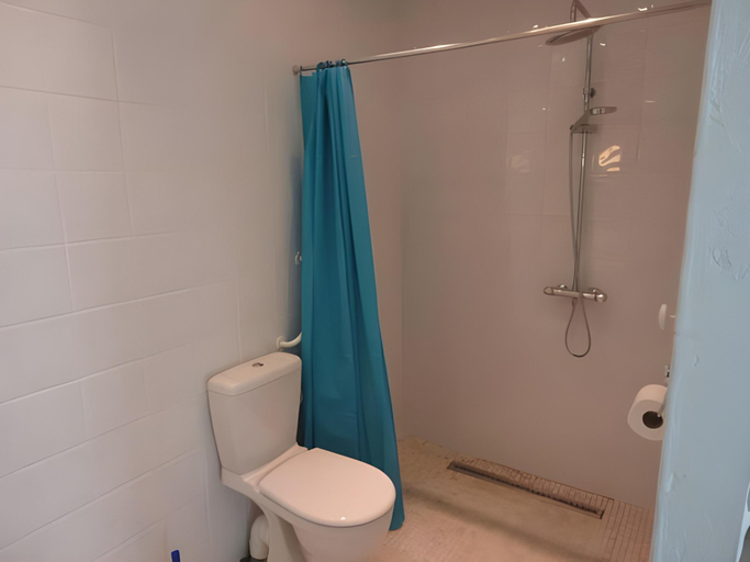 Bathroom 2, Hotel de la Mer, Var