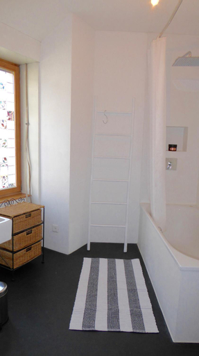 Georgian Guest Rooms, Basel