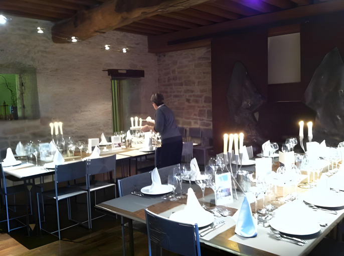 Food & Drinks 3, Chateau de Chassagne-Montrachet, Côte-d'Or