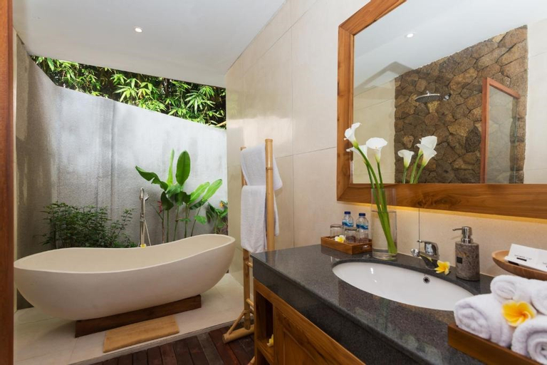 Bathroom 14